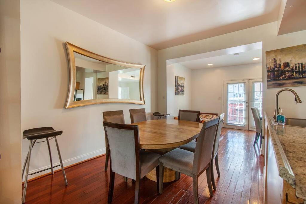 Relaxing, Spacious, Private, Walkable In Petworth! วอชิงตัน ภายนอก รูปภาพ