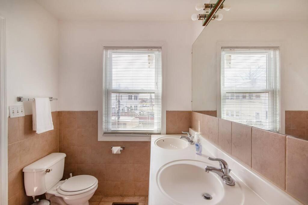 Relaxing, Spacious, Private, Walkable In Petworth! วอชิงตัน ภายนอก รูปภาพ