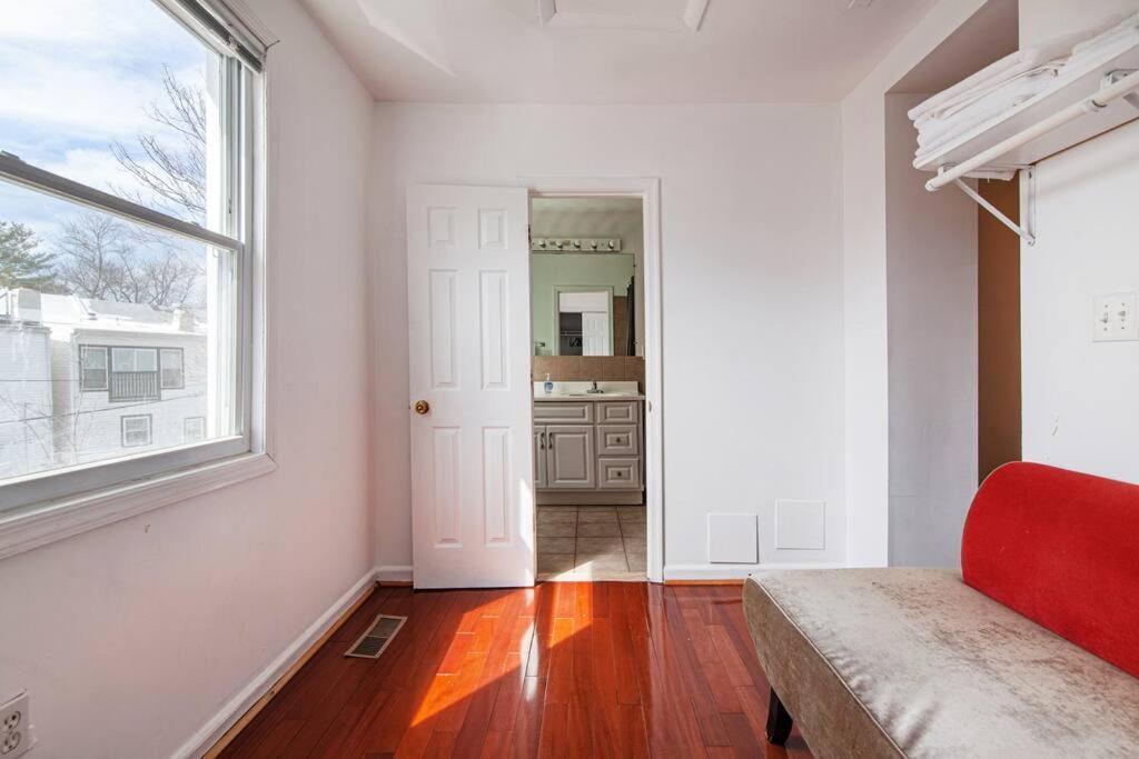Relaxing, Spacious, Private, Walkable In Petworth! วอชิงตัน ภายนอก รูปภาพ