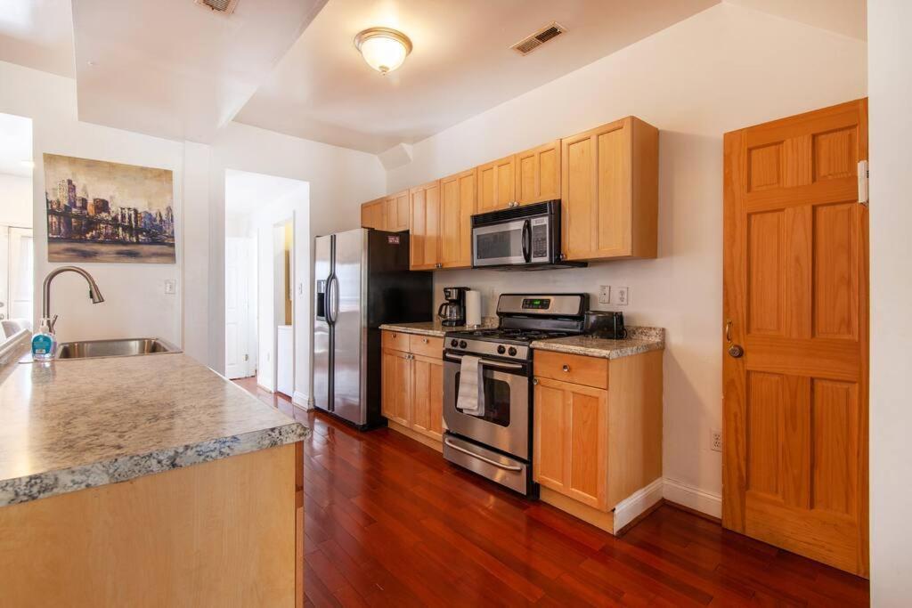 Relaxing, Spacious, Private, Walkable In Petworth! วอชิงตัน ภายนอก รูปภาพ