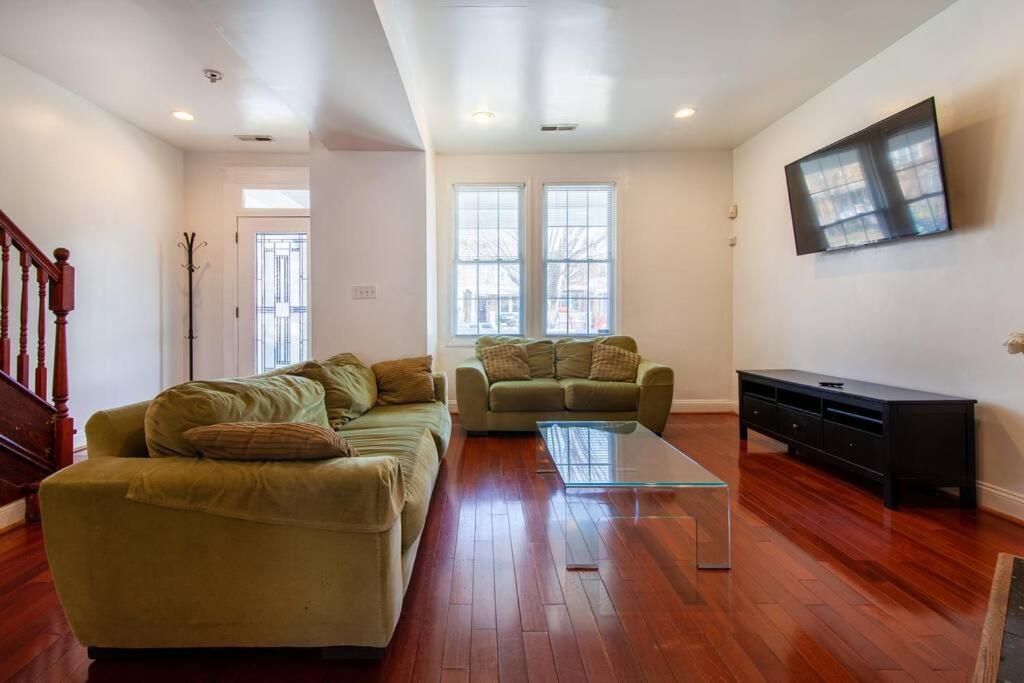Relaxing, Spacious, Private, Walkable In Petworth! วอชิงตัน ภายนอก รูปภาพ